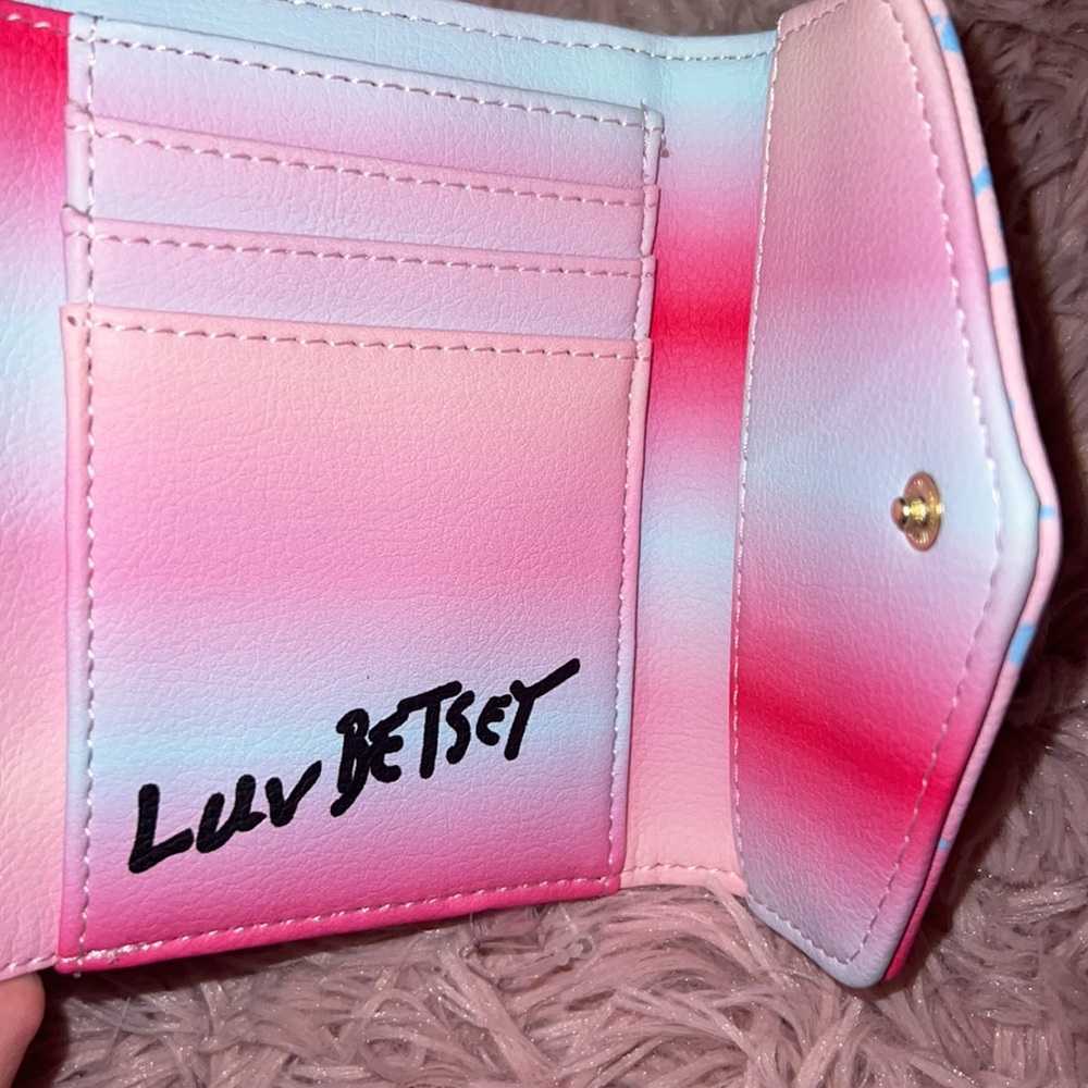 Pink Wallet - Picture 5 of 5